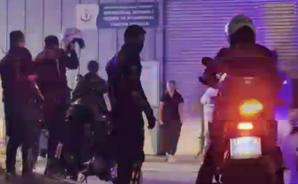 Şüpheli Madde Zehirlenmesi: 9 Polis Hastaneye Kaldırıldı