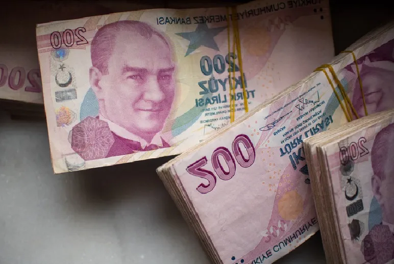 Sağlık Bakanlığı 1 Milyona Yakın Memur İçin Maaş Promosyonu Anlaşması İmzalayacak
