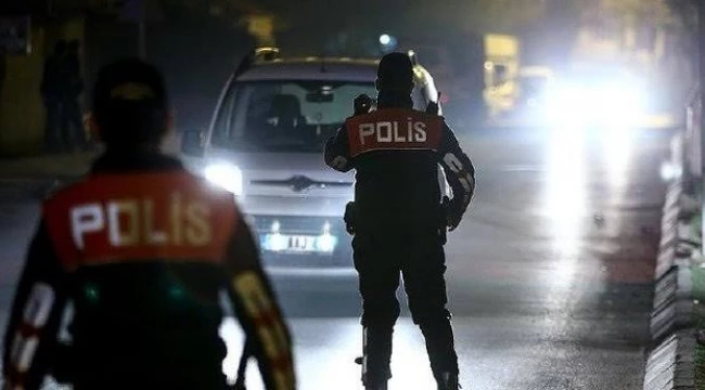 Adliye Yazı işleri müdürü polisten kaçtı, üzerinden silah çıktı