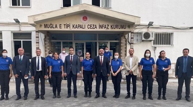 Adalet Bakan Yardımcısı yangın bölgesinde bulunan cezaevlerinde incelemelerde bulundu