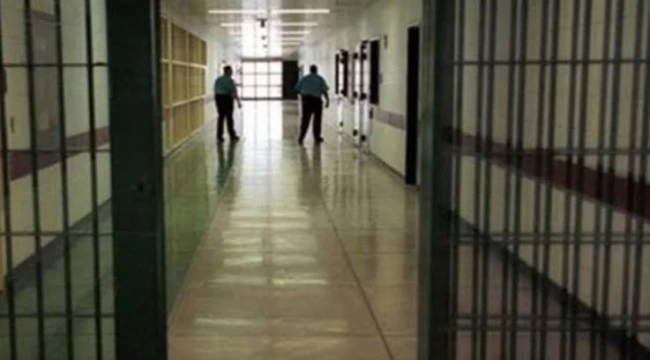 PKK cezaevine ayakkabı içinde not göndermiş