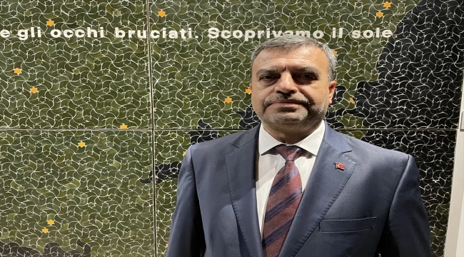 İtalyan çağdaş sanatçı Mirabella