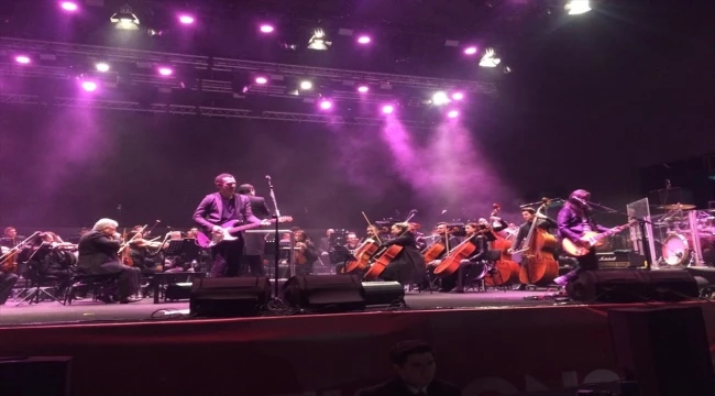 Mor ve Ötesi, Cumhuriyet Bayramı dolayısıyla Bursa