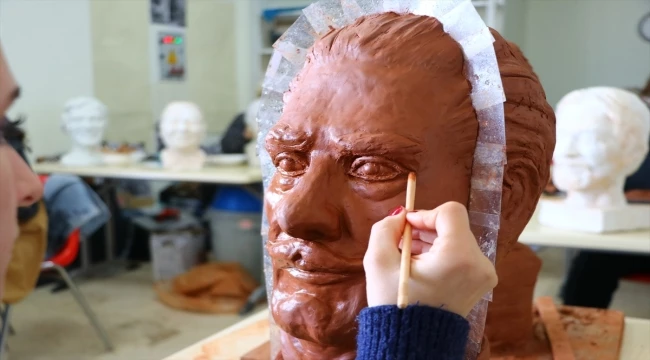 Yeşilçam yıldızlarının büst ve resimleri Tekirdağ