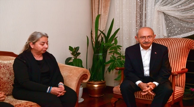 Kılıçdaroğlu, gazeteci Tülay Ünal Öçten