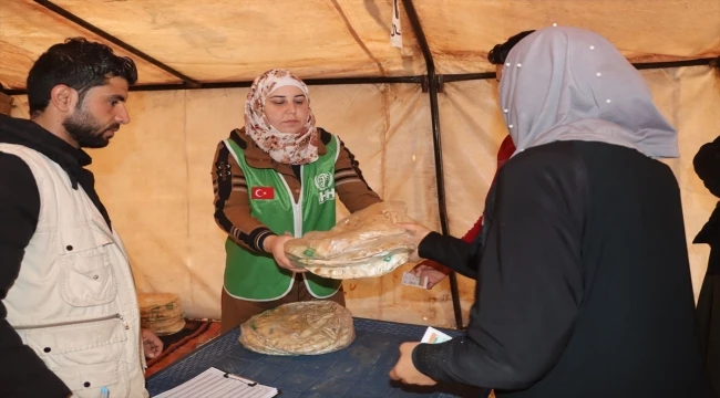 Suriye’deki kamplara her gün 54 bin ekmek dağıtılıyor