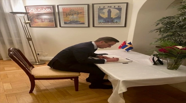 Türkiye’nin Avrupa temsilciliklerinde açılan defterlere taziye mesajları yağıyor