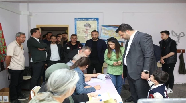 AK Parti Gençlik Kolları Genel Başkanı İnan, İzmir