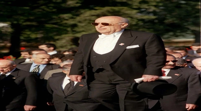 9. Cumhurbaşkanı Süleyman Demirel