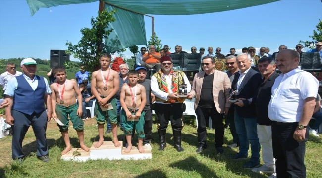 Geleneksel Beyören Köyü Karakucak Bayram Güreşleri