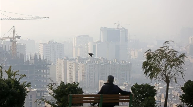İran’ın Meşhed kentinde hava kirliliği nedeniyle uzaktan eğitim kararı alındı