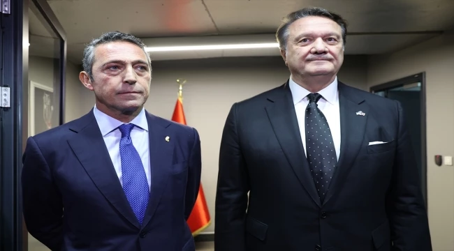Fenerbahçe Başkanı Ali Koç, Beşiktaş Başkanı Hasan Arat