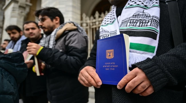 Filistin İnisiyatifi gönüllüsü gençlerden 