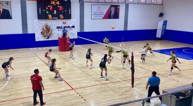 Okul Sporları Voleybol Gençler Yarı Final müsabakaları Kırşehir