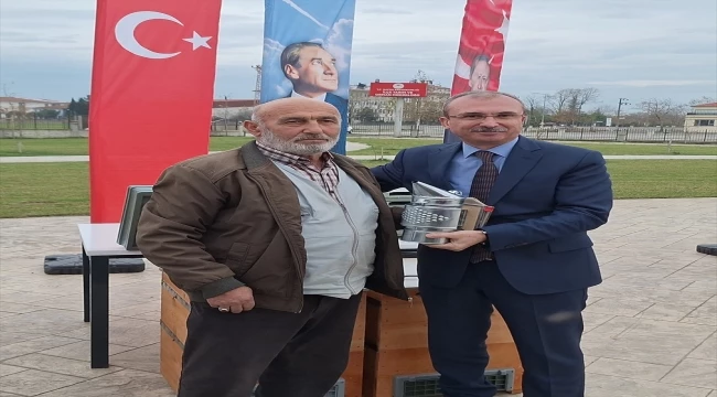 Samsun’da arıcılara kovan ve malzeme desteği