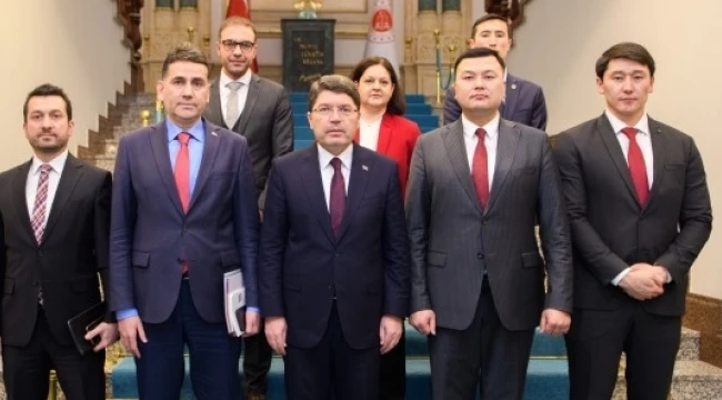 3 Ülkenin Adalet Bakanı görüştü