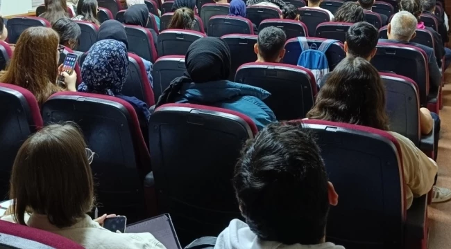 Öğrencilerden DSM